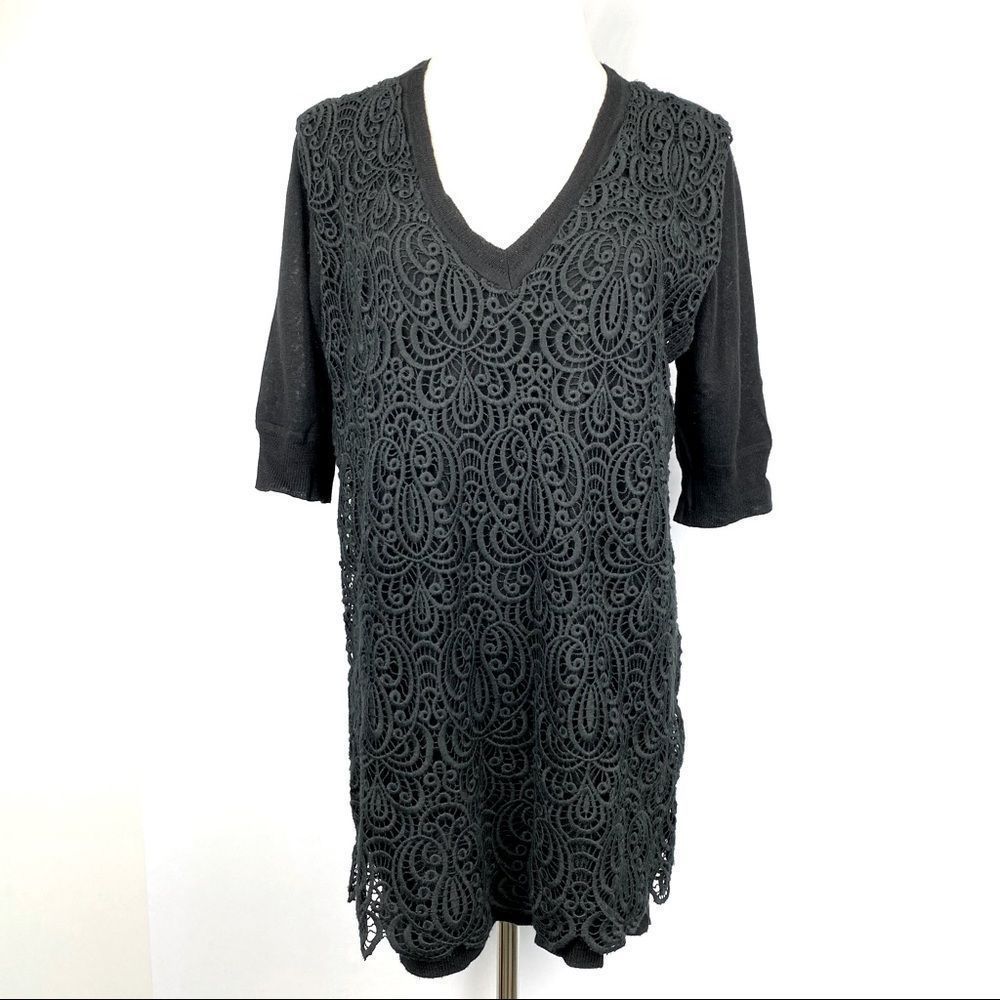 LELA ROSE EMBROIDERED V-NECK SHORT SLEEVE KNIT SWEATER Top